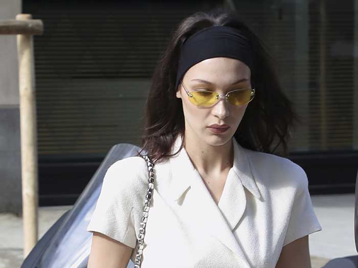 Bella Hadid complemento