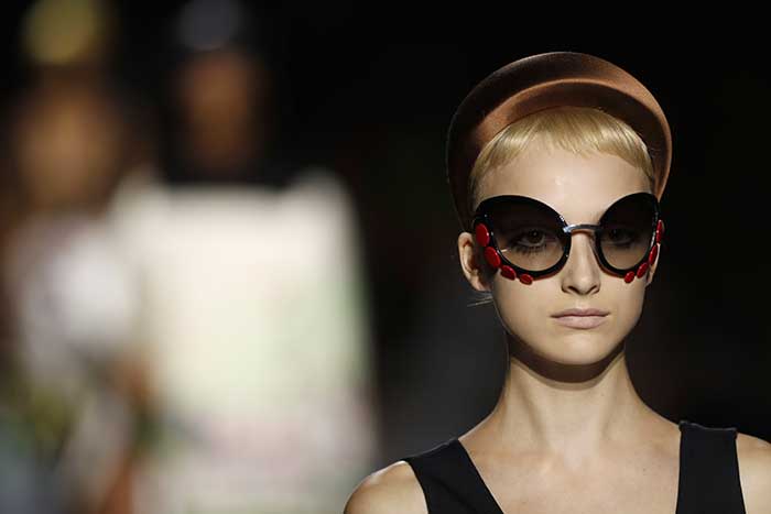 complemento diadema Prada