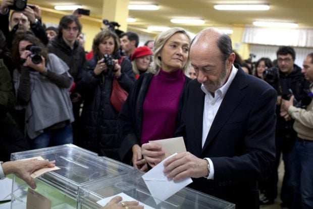 Rubalcaba y Pilar Goya