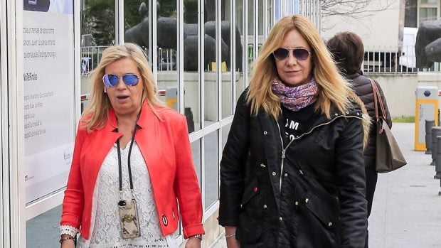Carmen Borrego y la periodista Bel&eacute;n Rodr&iacute;guez