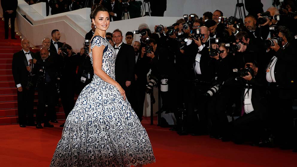 GALERÍA: Penélope Cruz acapara los focos en la arriesgada alfombra roja de ‘Dolor y gloria’ en Cannes / Gtres