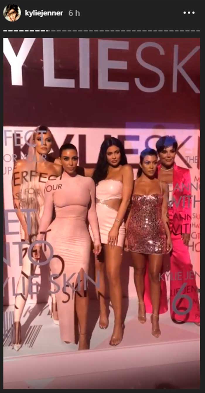 Las Kardashians maniquíes de escaparate