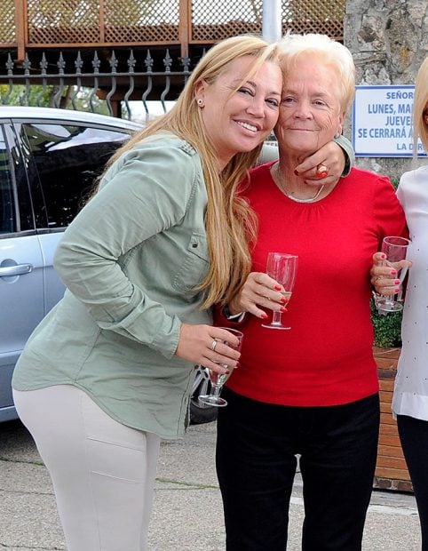 Bel&eacute;n Esteban, Carmen Men&eacute;ndez