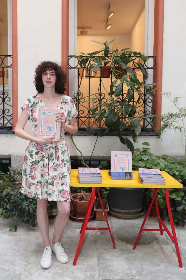 Brianda durante la presentaci&oacute;n de su &uacute;ltimo libro / GTRES