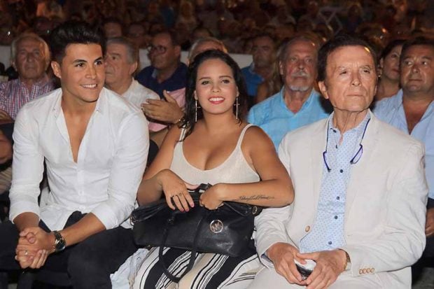Jos&eacute; Ortega Cano junto a Gloria Camila y Kiko en una imagen de archivo / GTRES