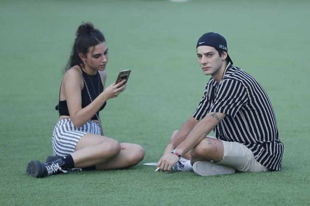 Joel Bosqued junto a su pareja en el Mad Cool / GTRES