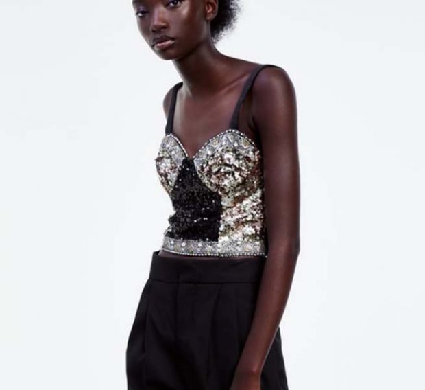 El top de Zara de lentejuelas ha resultado ser un &eacute;xito /ZARA