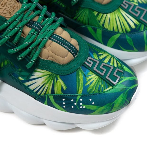 sneakers jennifer lopez versace concepts