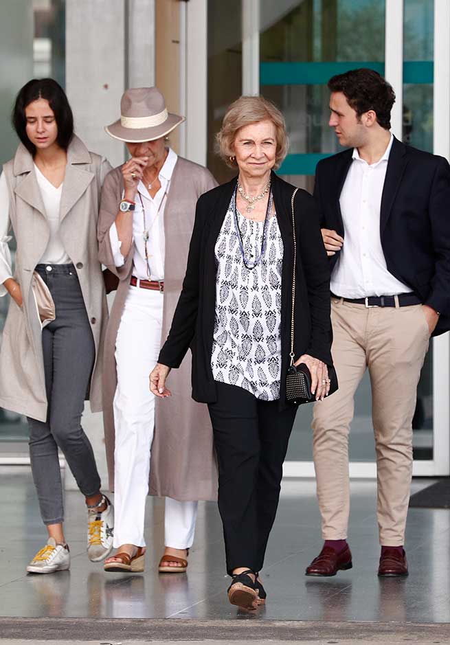 victoria federica golden goose