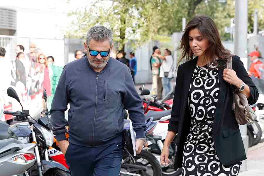 Miki Nadal, cabizbajo junto a su abogada / GTRES