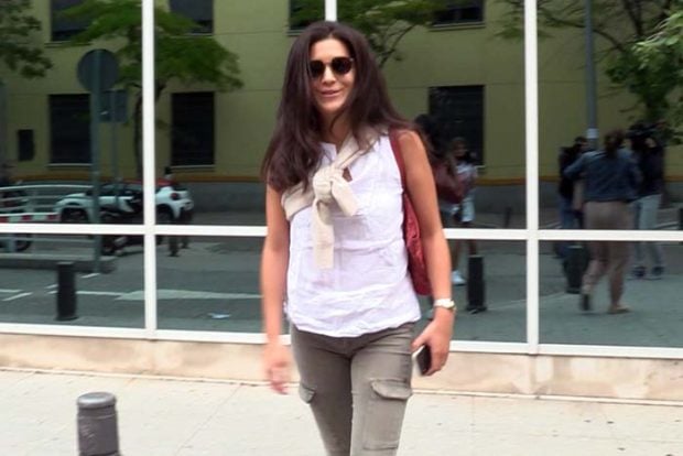 Bárbara Mirjan a las puertas del hospital donde está ingresado /Gtres