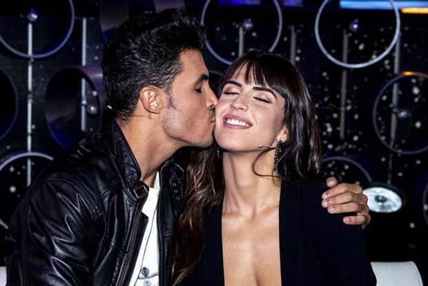 Sof&iacute;a Suescun y Kiko Jim&eacute;nez se dan amor en el plat&oacute; de Supervivientes / Gtres