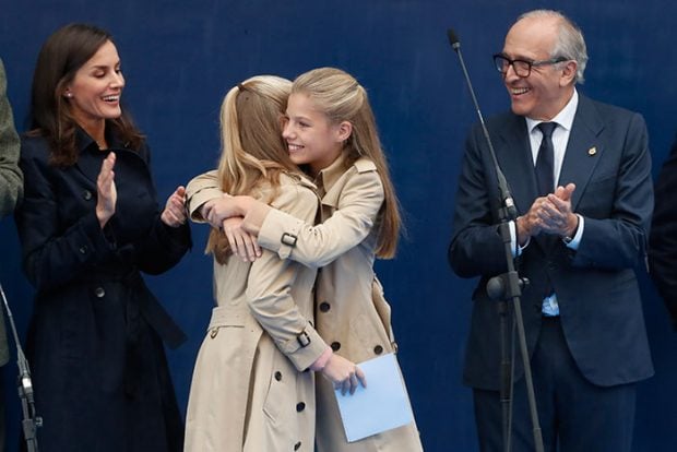 Leonor y su hermana Sof&iacute;a 