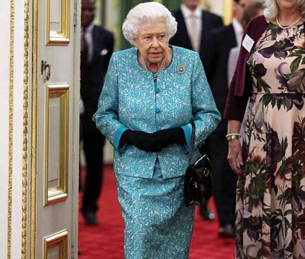 reina Isabel II