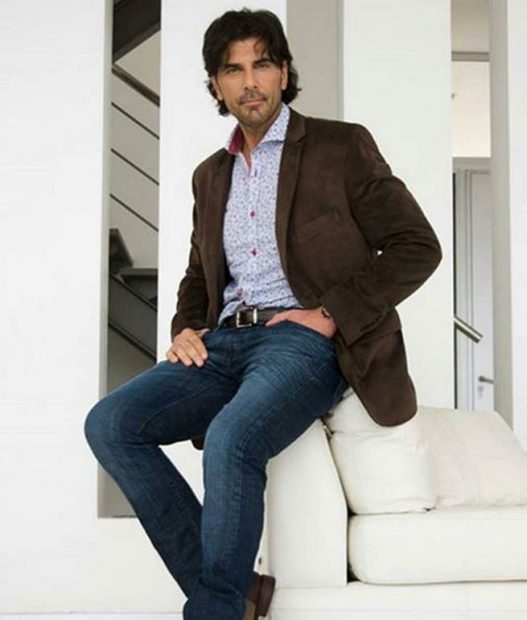 Juan Darth&eacute;s