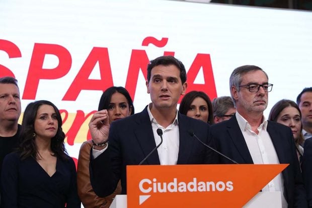 Albert Rivera durante su discurso tras el batacazo electoral de Ciudadanos / GTRES
