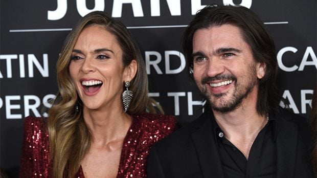 Juanes y Karen Martínez