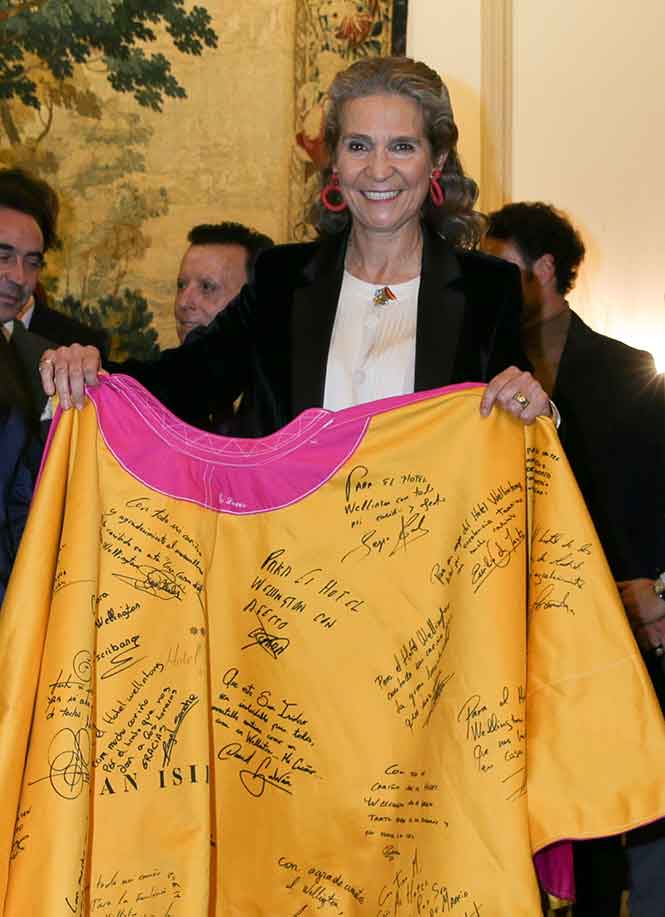 infanta elena capote