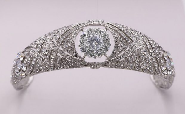 Tiara de imitación