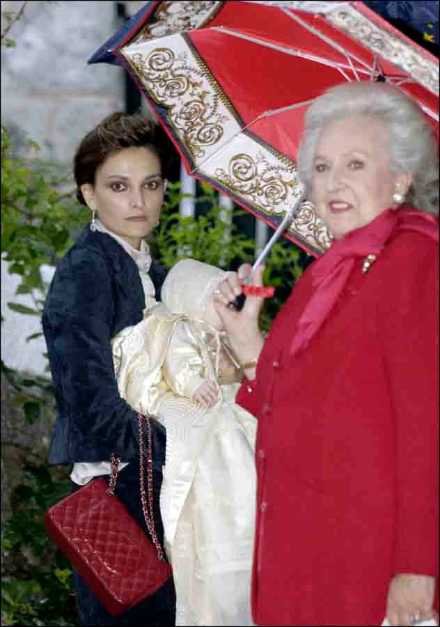 Laura Ponte junto a la Infanta Pilar en una imagen de archivo / GTRES