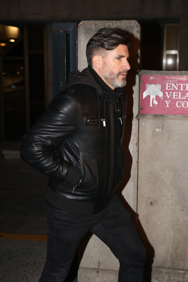To&ntilde;o Sanch&iacute;s en el tanatorio donde se vela el cuerpo de Fran &Aacute;lvarez / GTRES