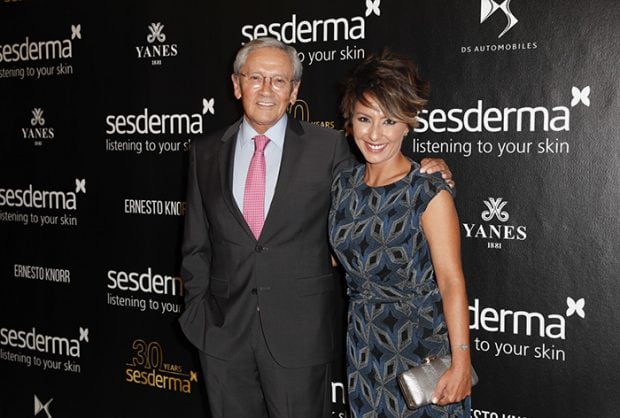 Padre e hija en el photocall de un evento / GTres