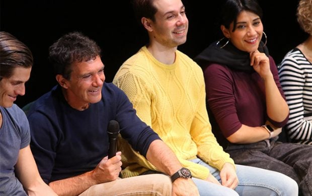 Antonio Banderas durante la promoción del musical 'A Chorus Line' en su tierra, Málaga / GTres
