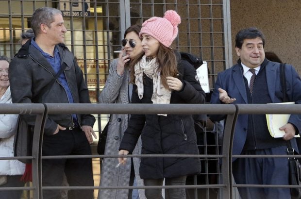 Gustavo Gonz&aacute;lez junto a Gema L&oacute;pez y Mar&iacute;a Pati&ntilde;o en una imagen de archivo/Gtres