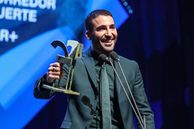El actor Miguel Angel Silvestre durante la reunión con los ganadores en la 66º edición de los Premios Ondas 2019 en Barcelona./ GTRES
