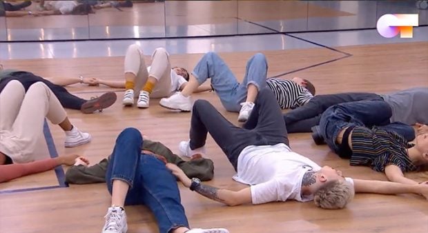 Despedida de los chicos de OT cantando canciones de las galas / Imagen del 24H de 'Operación Triunfo' en YouTube