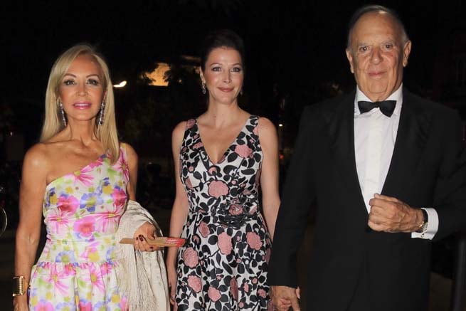 Carmen Lomana, Carlos Falc&oacute; y Esther Do&ntilde;a 