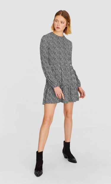 Stradivarius rebaja sus vestidos más demandados al 50%