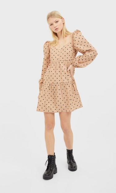 Stradivarius rebaja sus vestidos más demandados al 50%