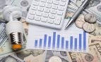 Los españoles siguen ahorrando pese al golpe al bolsillo: el ahorro cae mientras el consumo se dispara