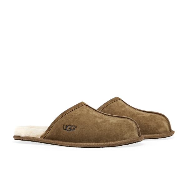 Las 5 zapatillas de estar por casa que triunfan durante la cuarentena