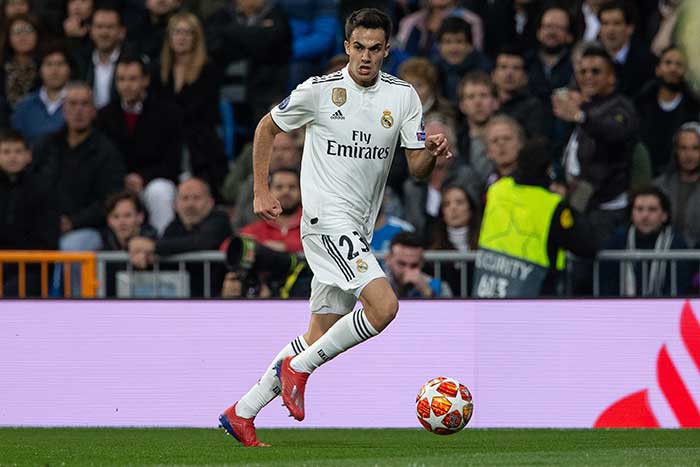 Sergio Reguil&oacute;n ha recibido las bromas de sus compa&ntilde;eros del Real Madrid y del Sevilla F.C / Gtres