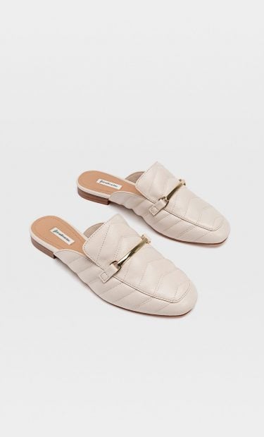5 zapatos planos de Stradivarius valen menos de 30 euros y son ideales