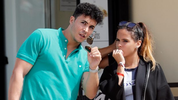 Kiko Jim&eacute;nez y Gloria Camila en una imagen de archivo./Gtres