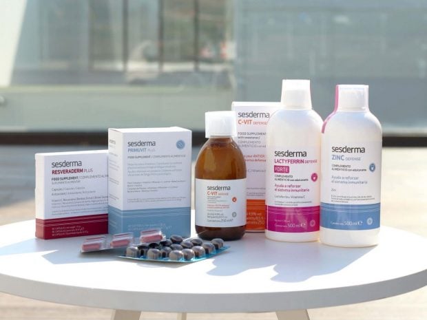De venta en farmacias, parafarmacias y online www.sesderma.com