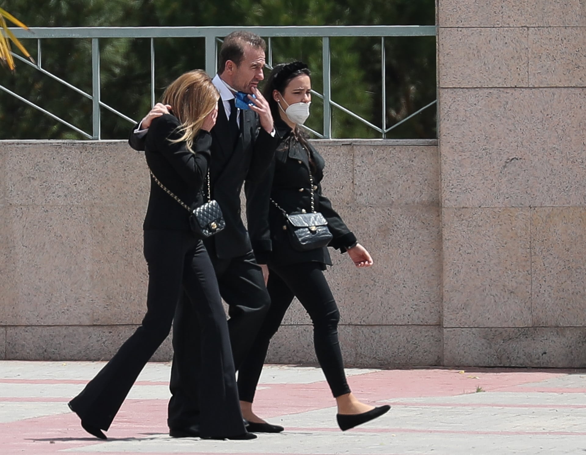 Alessandro Lequio, Ana Obreg&oacute;n, Carolina Monje