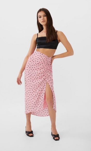 Falda estampada de topos de Stradivarius