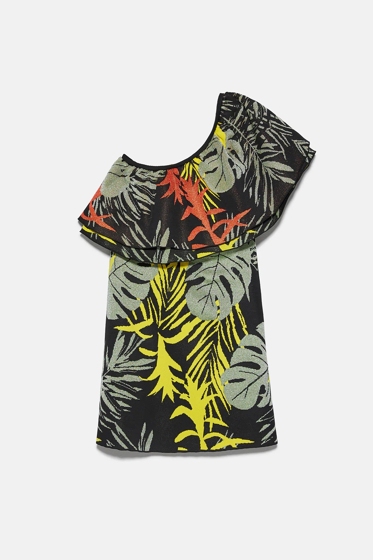 Este es el vestido de Zara que hace tipazo y vale menos de 30 euros
