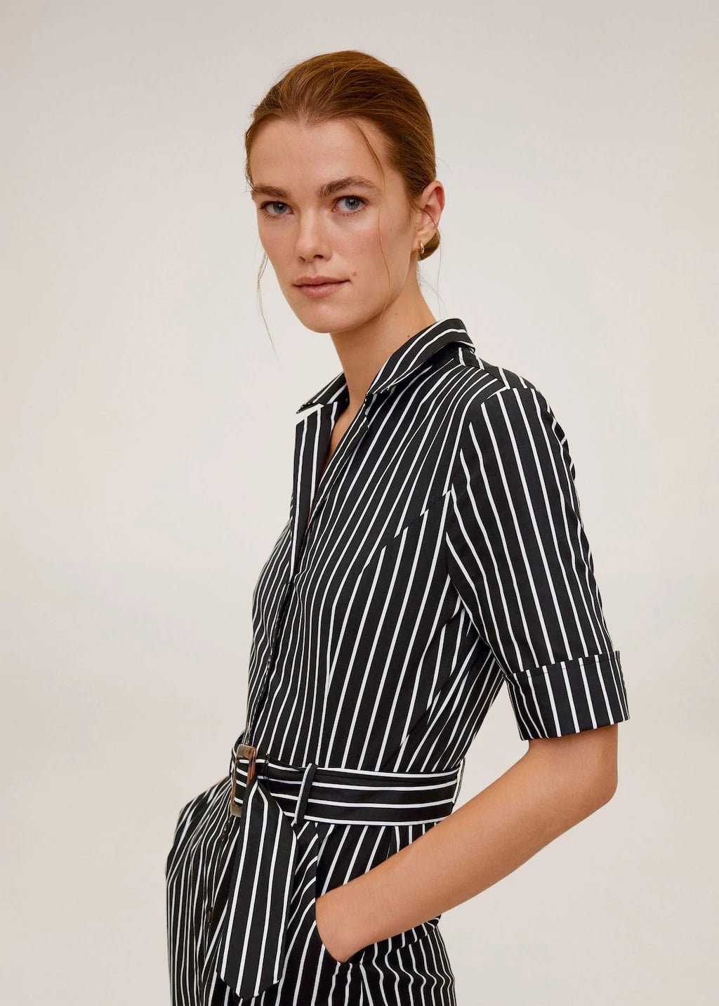 El vestido camisero estilo Jacky Kennedy est&aacute; en Mango en largo o en corto, t&uacute; eliges