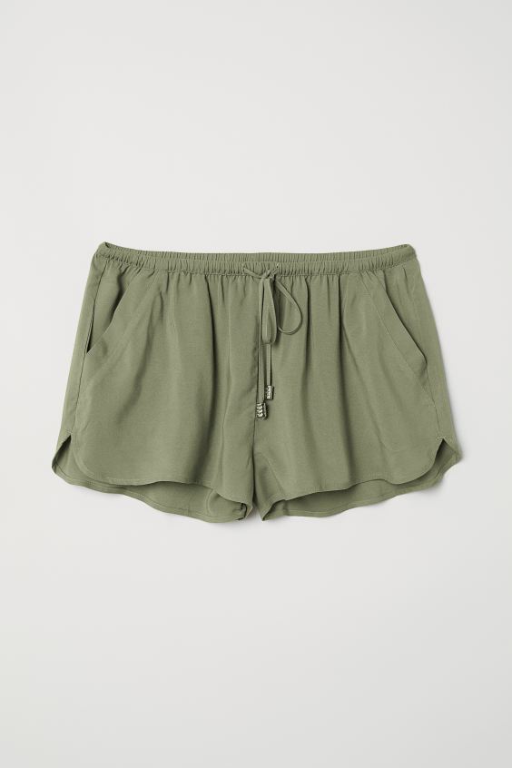 H&M: Estas son las prendas con descuento por menos de 30 euros que no puedes dejar escapar
