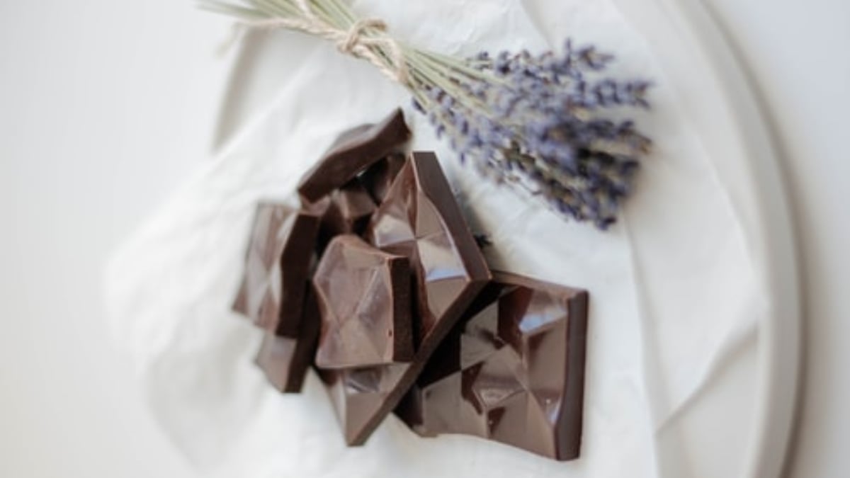 Pasos para preparar una mascarilla de chocolate y miel