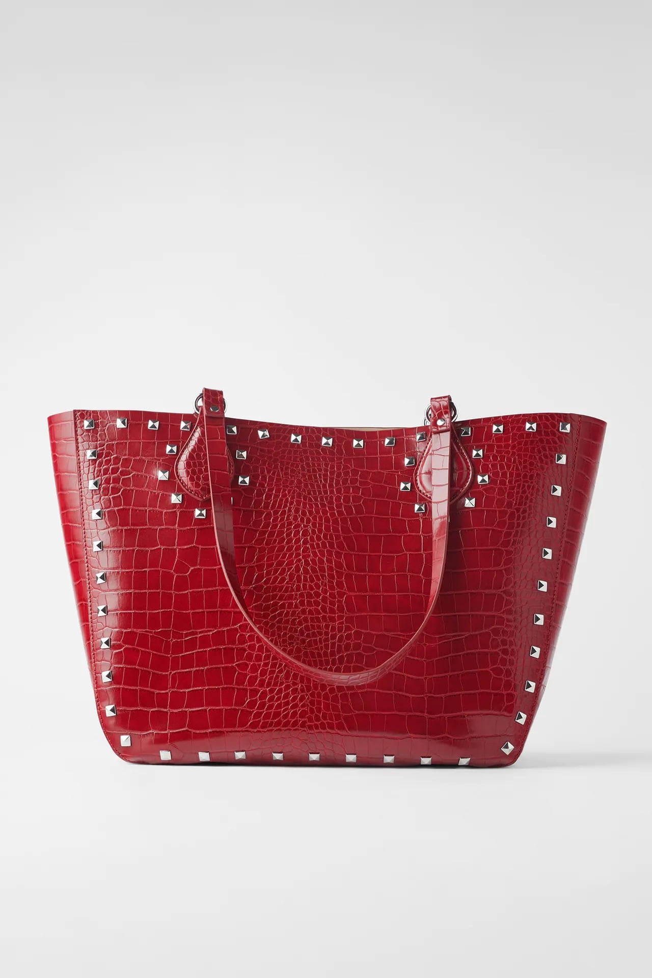 Zara rebajas: Imposible resistirse a estos 5 bolsos por menos de 10 euros ideales para cualquier ocasión