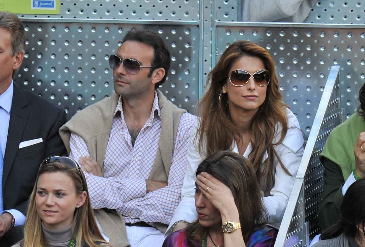 Paloma Cuevas y Enrique Ponce en una imagen de archivo / GTRES