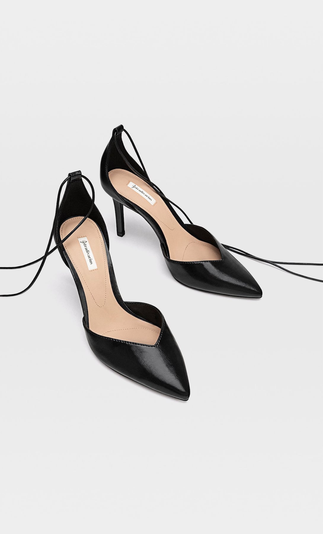 Estos 4 zapatos de tacón elegantes de Stradivarius se venden de rebajas por menos de 10 euros