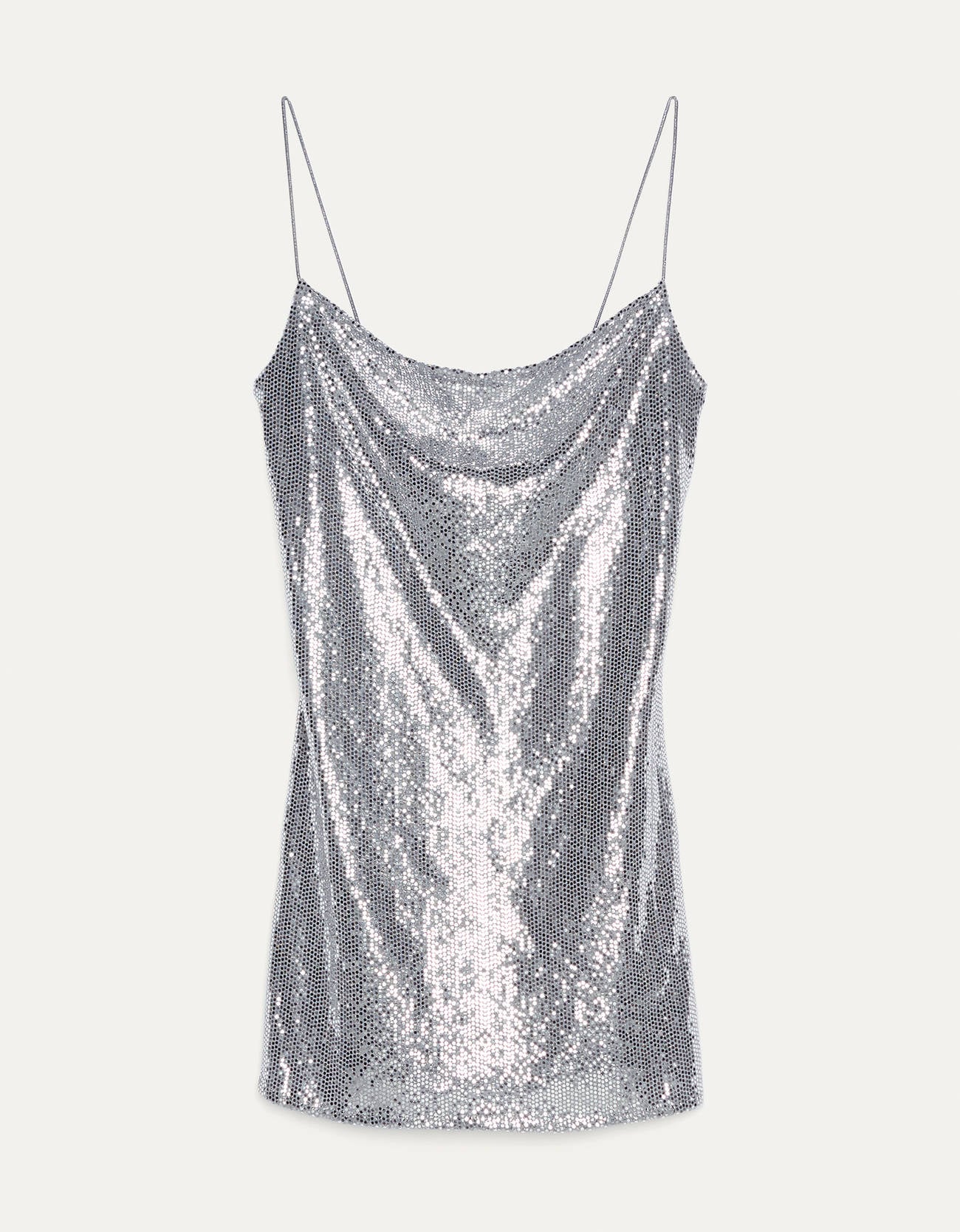 Si te apasionan los brillos, estos son los vestidos brillantes de Bershka de rebajas