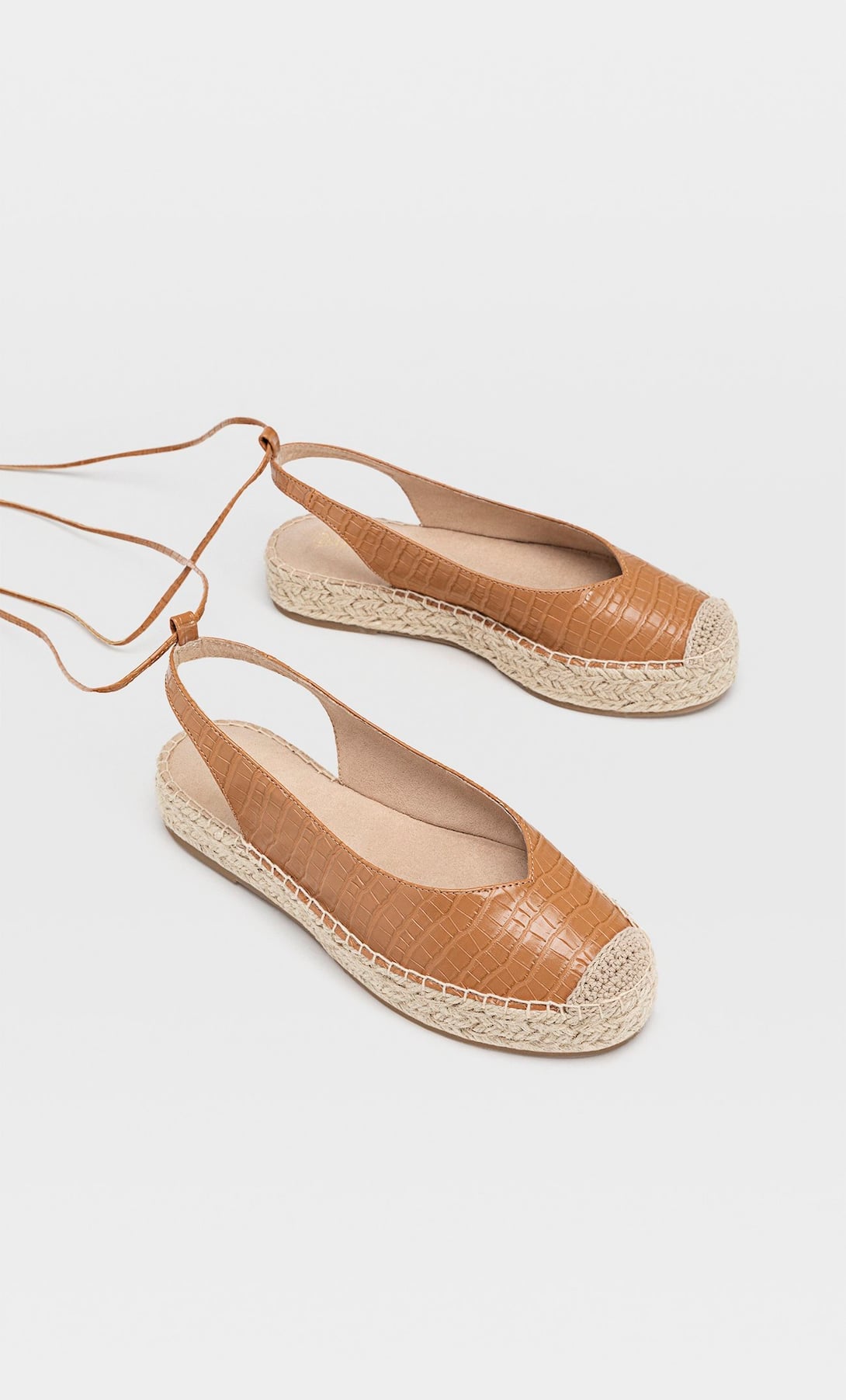 Estos son los mejores zapatos planos de Stradivarius con descuento dise&ntilde;ados todo tipo de looks